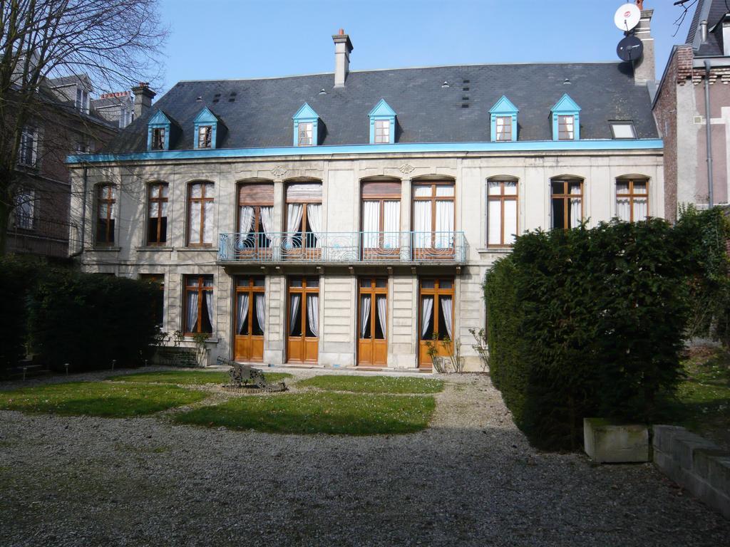 Hotel Particulier Des Canonniers Saint-Quentin  Exterior foto