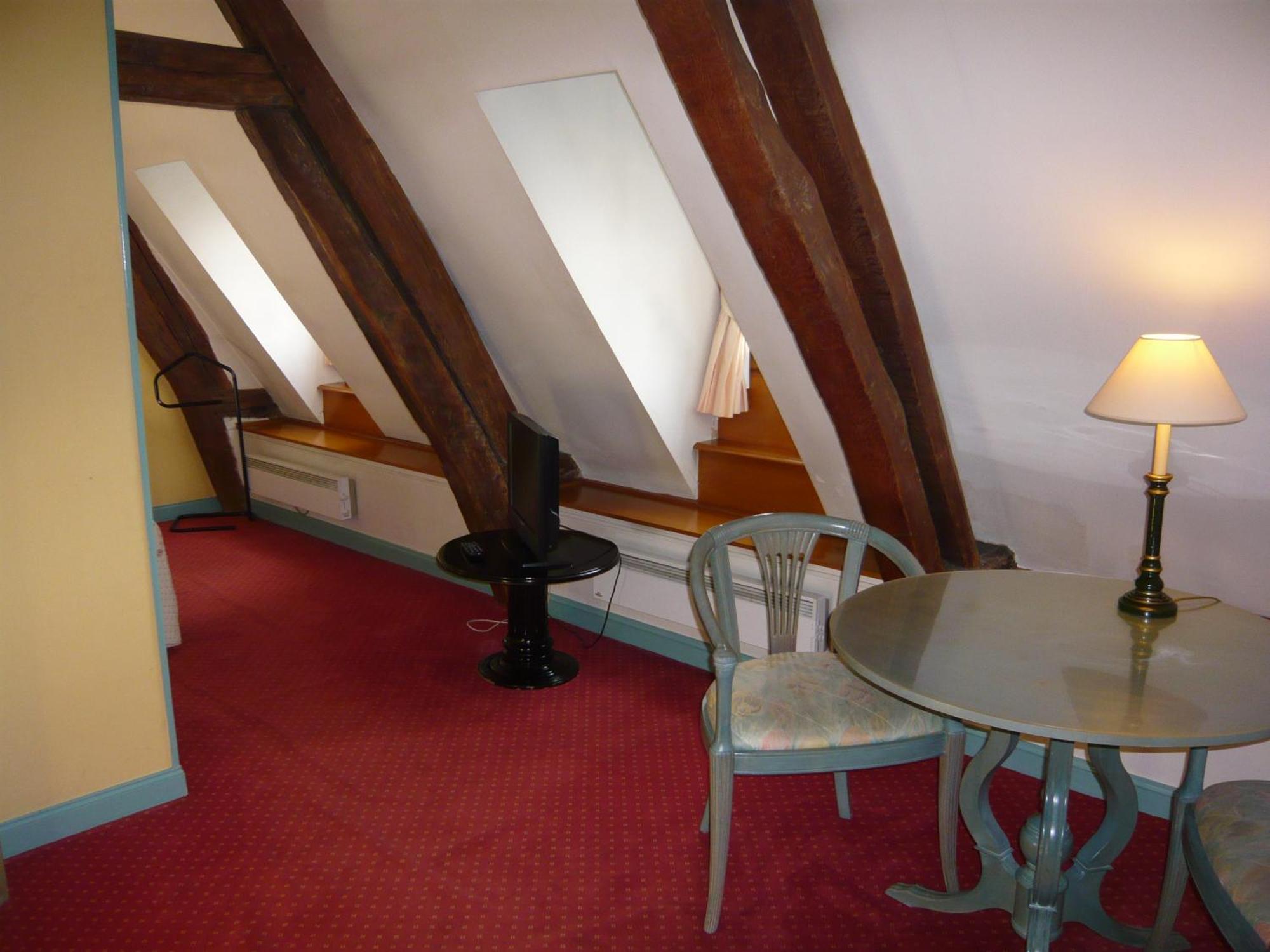 Hotel Particulier Des Canonniers Saint-Quentin  Zimmer foto